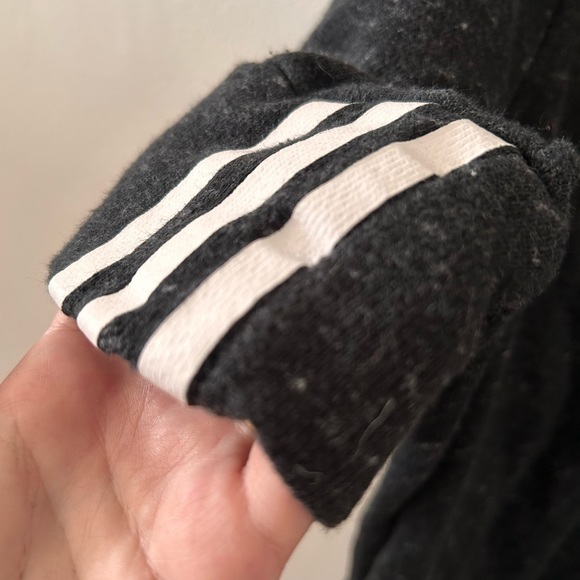 ADIDAS - Women’s High/ Low Top in Small - Picture 5 of 11